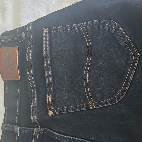 Lee Extreme Motion MVP Slim Fit Tapered Leg 33" X 32" Dark Blue - Picture 2 of 11